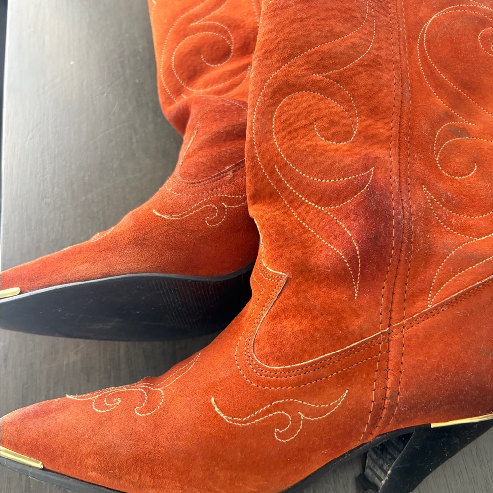 Vtg 80s Womens Rust Suede
ACME Boots Heels Shoe
Western Cowgirl Butterfly - Picture 10 of 10